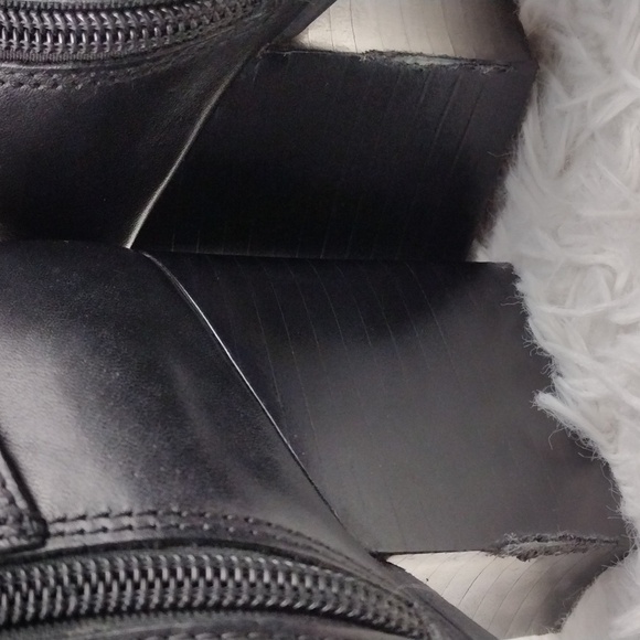 Marc Fisher Vanqar Black Leather Upper Pointed Toe Blocked Heel Moto Ankle Boot - Picture 15 of 16